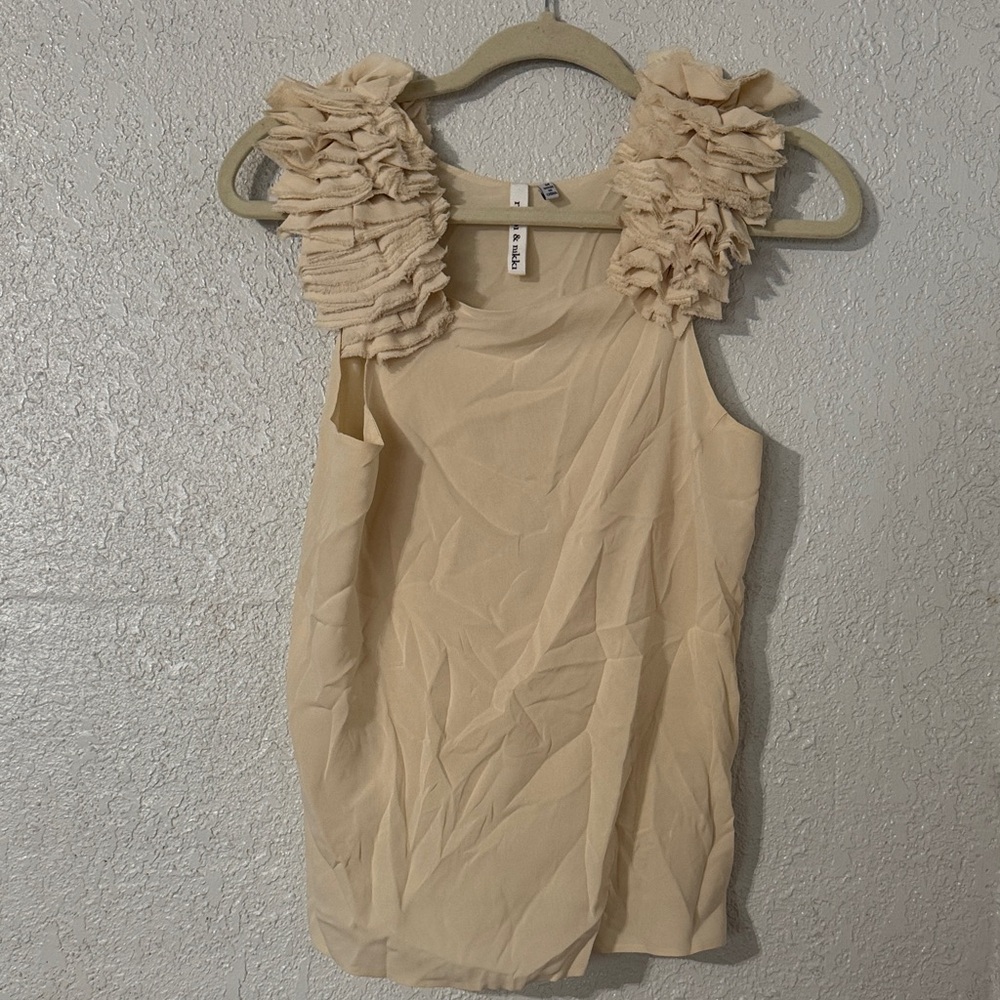 Robbi & Nikki Cream Ruffle Shoulder Blouse